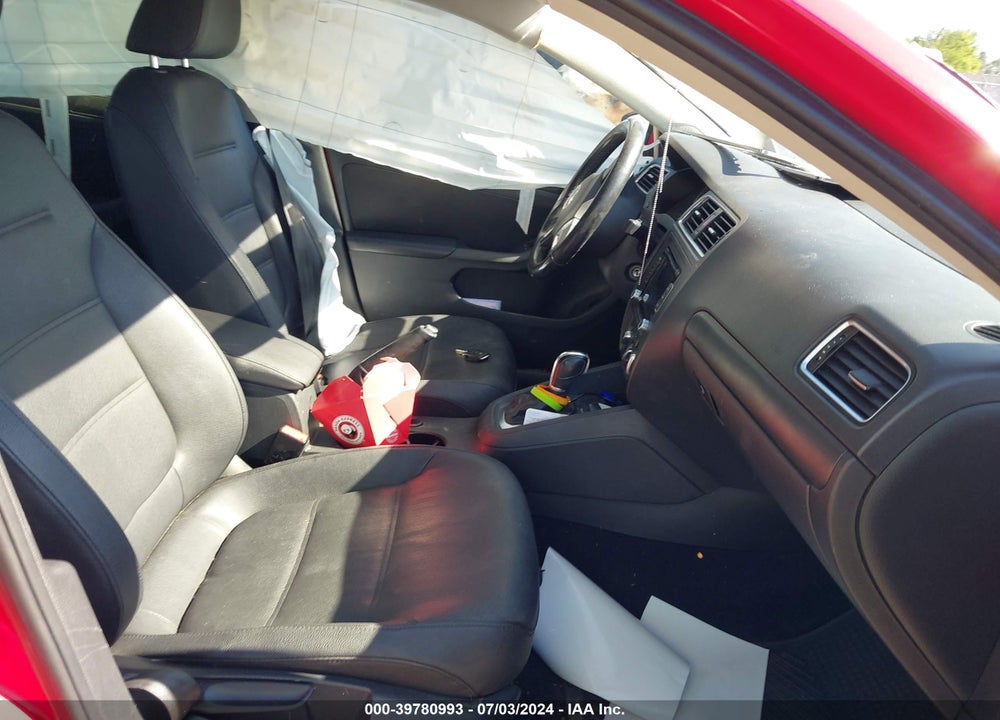 2012 VOLKSWAGEN JETTA 2.5L SE VIN: 3VWDP7AJ1CM427778