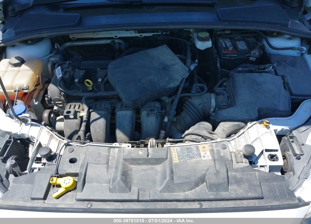2018 FORD FOCUS SE VIN: 1FADP3K21JL242217