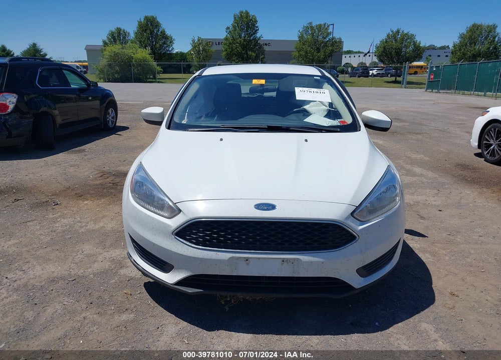 2018 FORD FOCUS SE VIN: 1FADP3K21JL242217