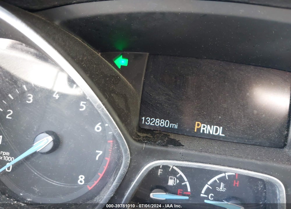 2018 FORD FOCUS SE VIN: 1FADP3K21JL242217
