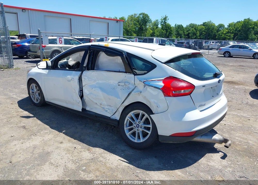 2018 FORD FOCUS SE VIN: 1FADP3K21JL242217