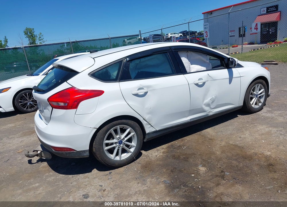 2018 FORD FOCUS SE VIN: 1FADP3K21JL242217