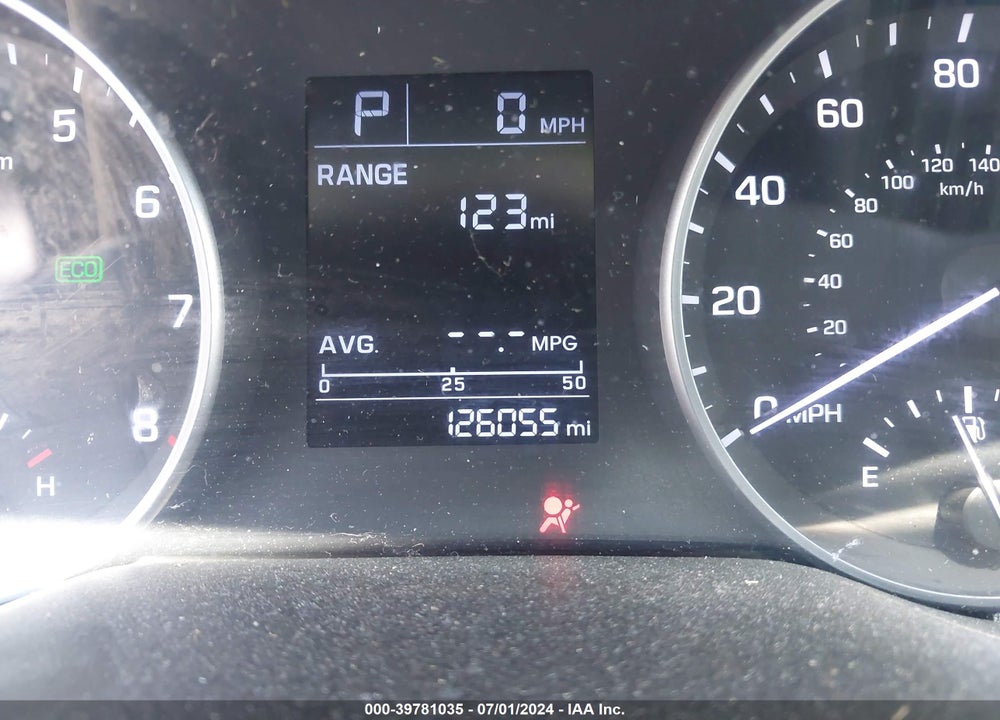 2017 HYUNDAI ELANTRA SE VIN: 5NPD74LF8HH113018