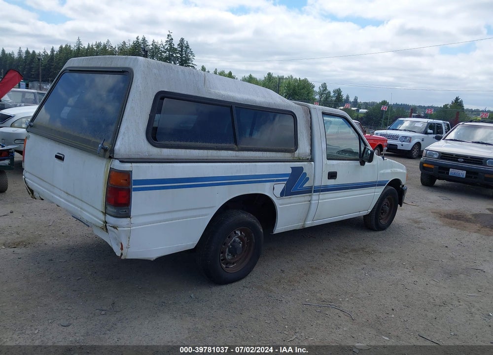 1990 ISUZU CONVENTIONAL SHORT WHEELBASE VIN: 4S1CL11L0L4210154