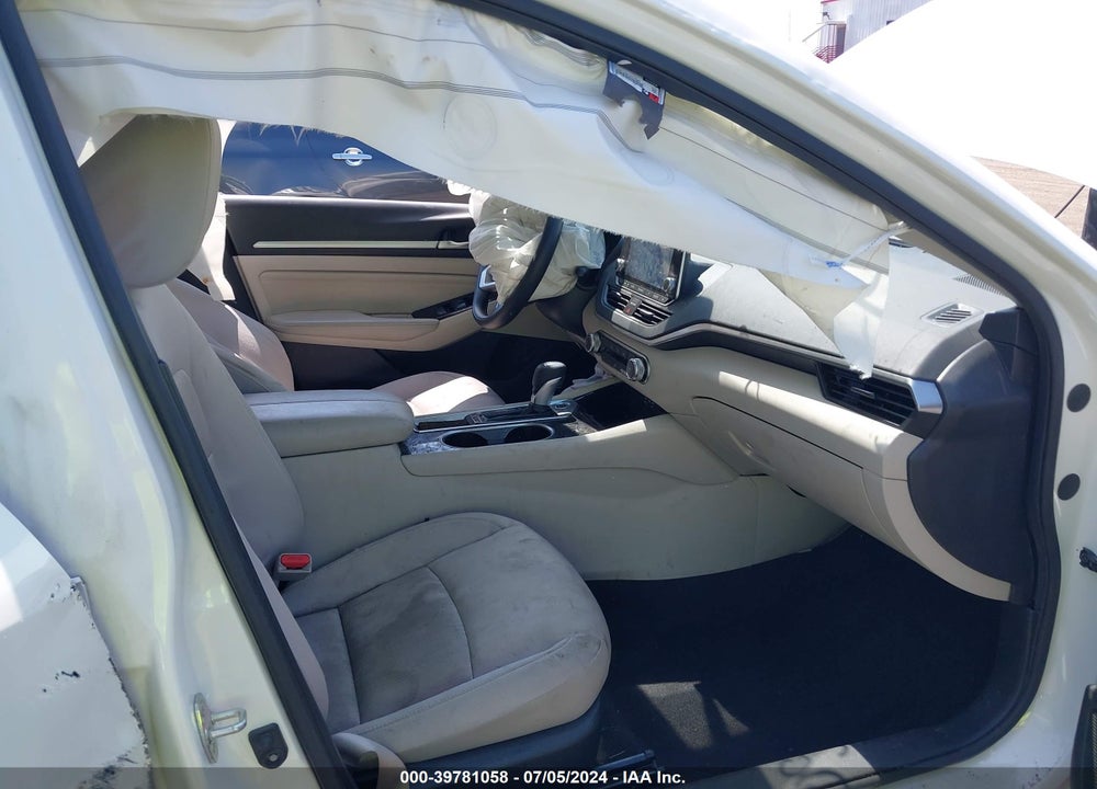 2021 NISSAN ALTIMA SV FWD VIN: 1N4BL4DV3MN316035
