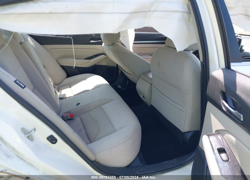 2021 NISSAN ALTIMA SV FWD VIN: 1N4BL4DV3MN316035