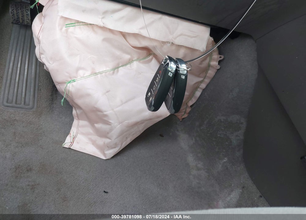 2018 CHEVROLET MALIBU LT VIN: 1G1ZD5STXJF155095