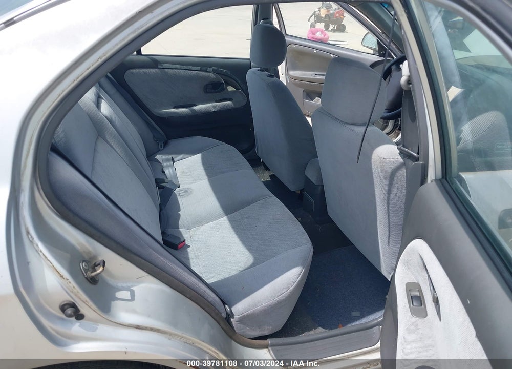 2000 MITSUBISHI MIRAGE DE VIN: JA3AY26C2YU015080