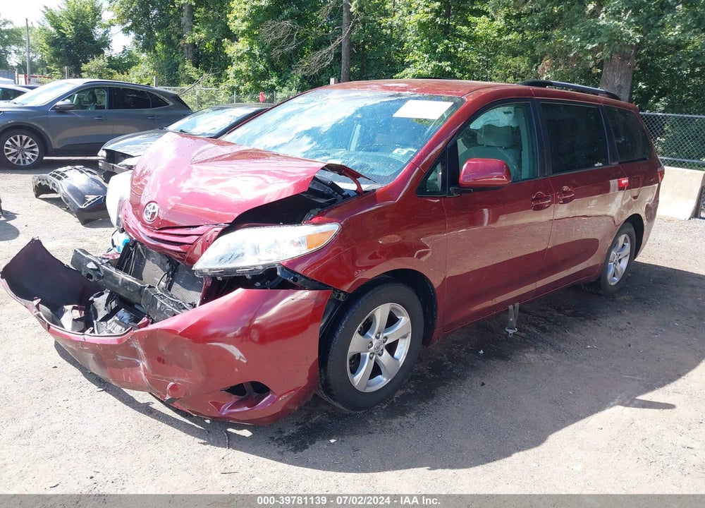 2017 TOYOTA SIENNA LE 8 PASSENGER VIN: 5TDKZ3DC5HS848758