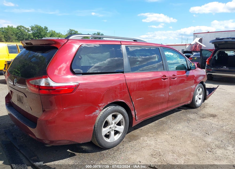 2017 TOYOTA SIENNA LE 8 PASSENGER VIN: 5TDKZ3DC5HS848758