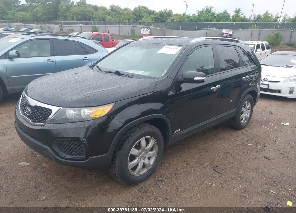 2013 KIA SORENTO LX V6 VIN: 5XYKTDA23DG369054