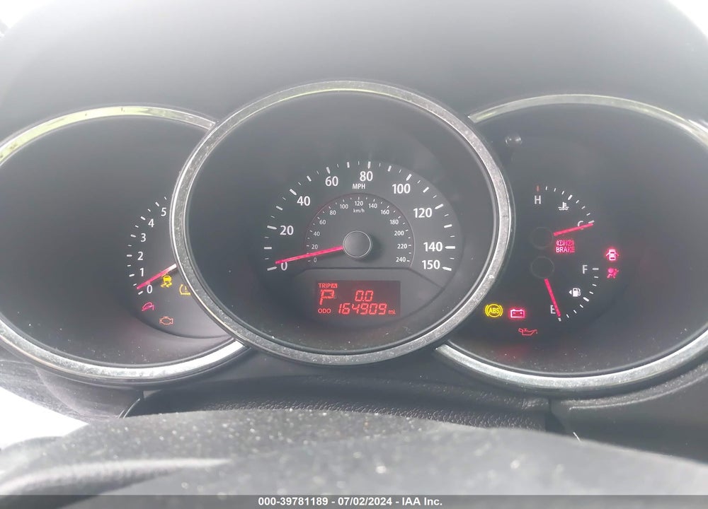2013 KIA SORENTO LX V6 VIN: 5XYKTDA23DG369054