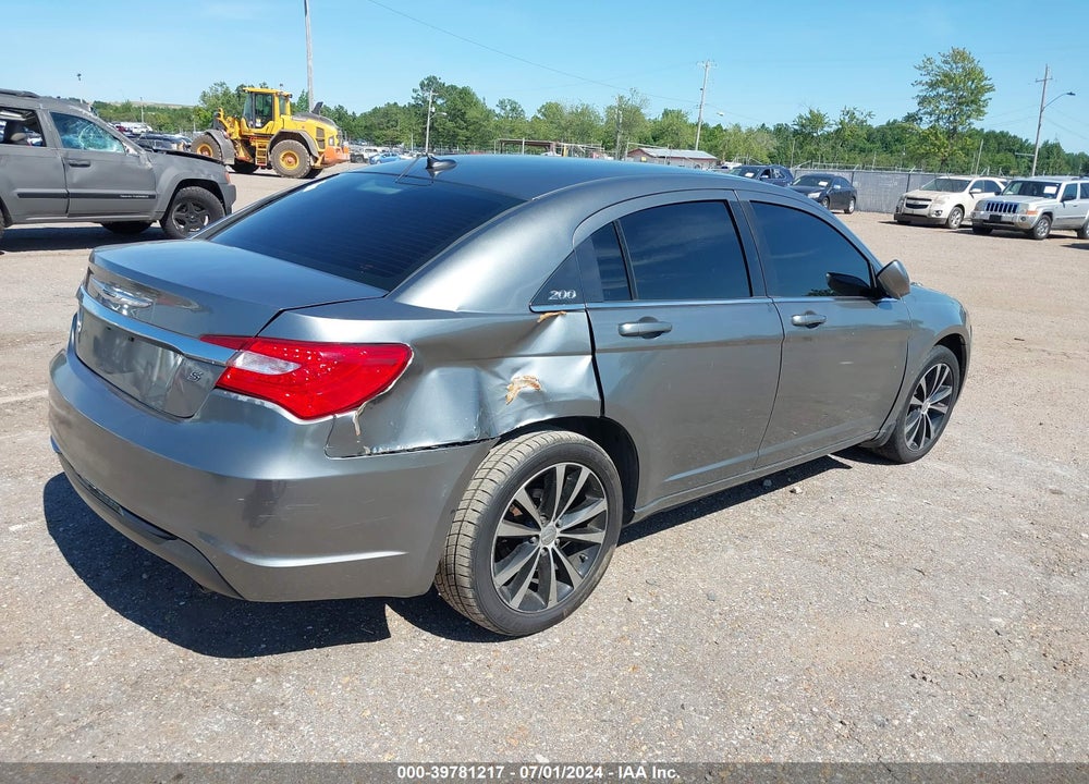 2011 CHRYSLER 200 S VIN: 1C3BC8FG8BN601184
