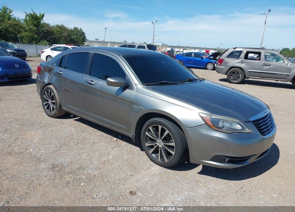 2011 CHRYSLER 200 S VIN: 1C3BC8FG8BN601184