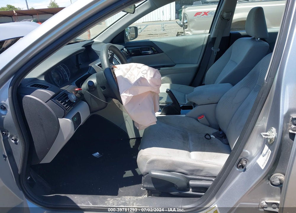 2017 HONDA ACCORD LX VIN: 1HGCR2F39HA077571