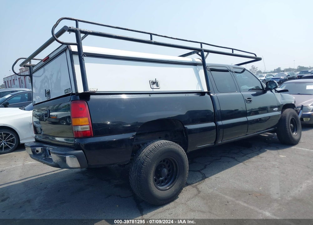 2000 CHEVROLET SILVERADO 1500 LS VIN: 1GCEK19T0YE417958