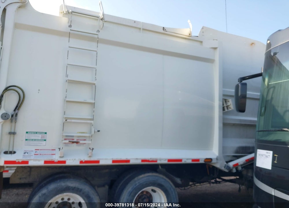 2019 MACK TERRAPRO VIN: 1M2TE2GC6KM002420