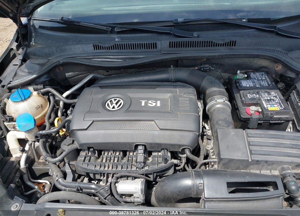 2015 VOLKSWAGEN JETTA 1.8T SE VIN: 3VWD17AJXFM284304