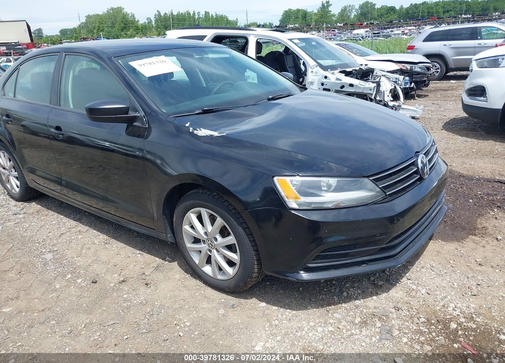 2015 VOLKSWAGEN JETTA 1.8T SE VIN: 3VWD17AJXFM284304