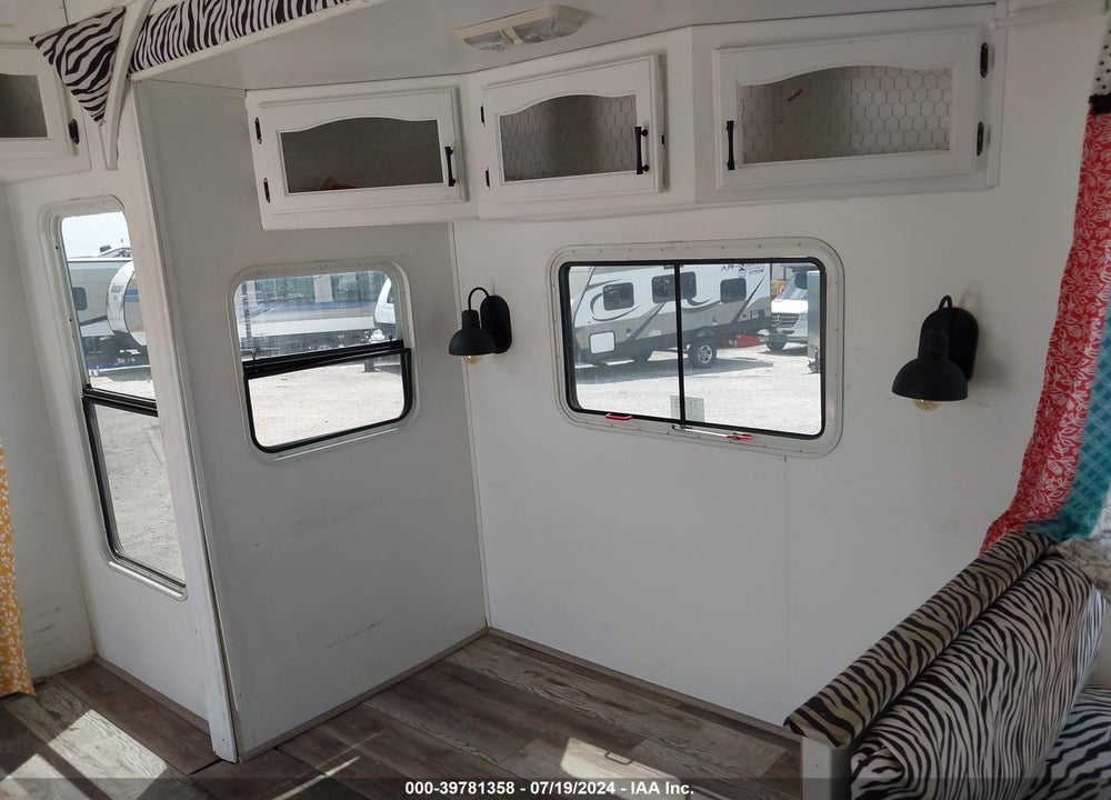 2006 CEDAR CREEK OTHER VIN: 4X4FCRE236P193643