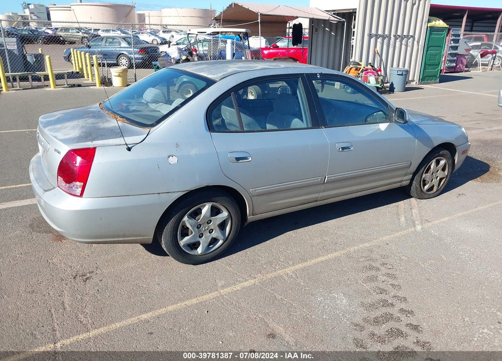 2005 HYUNDAI ELANTRA GLS/GT VIN: KMHDN46D05U030874