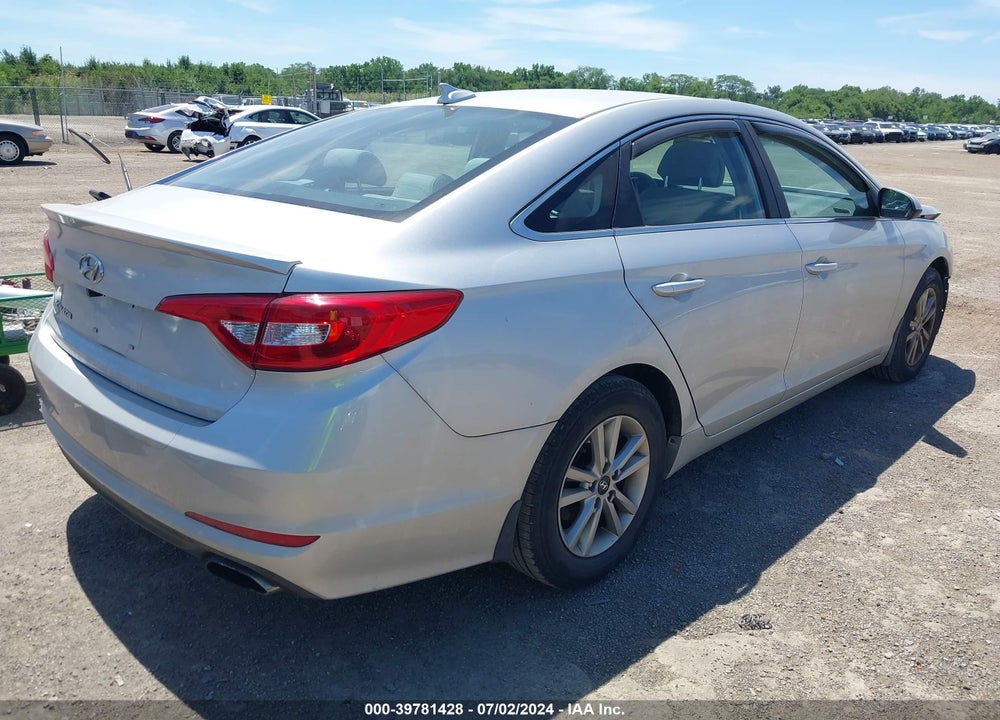 2015 HYUNDAI SONATA SE VIN: 5NPE24AF7FH094772