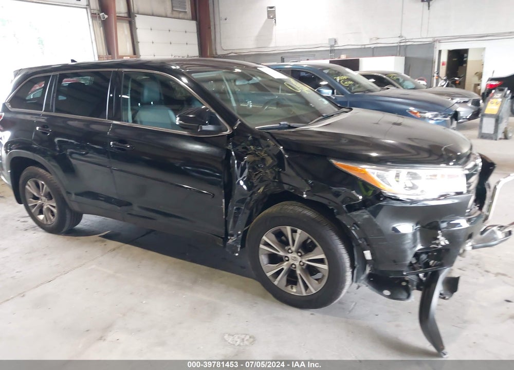 2015 TOYOTA HIGHLANDER LE PLUS V6 VIN: 5TDBKRFH4FS204536