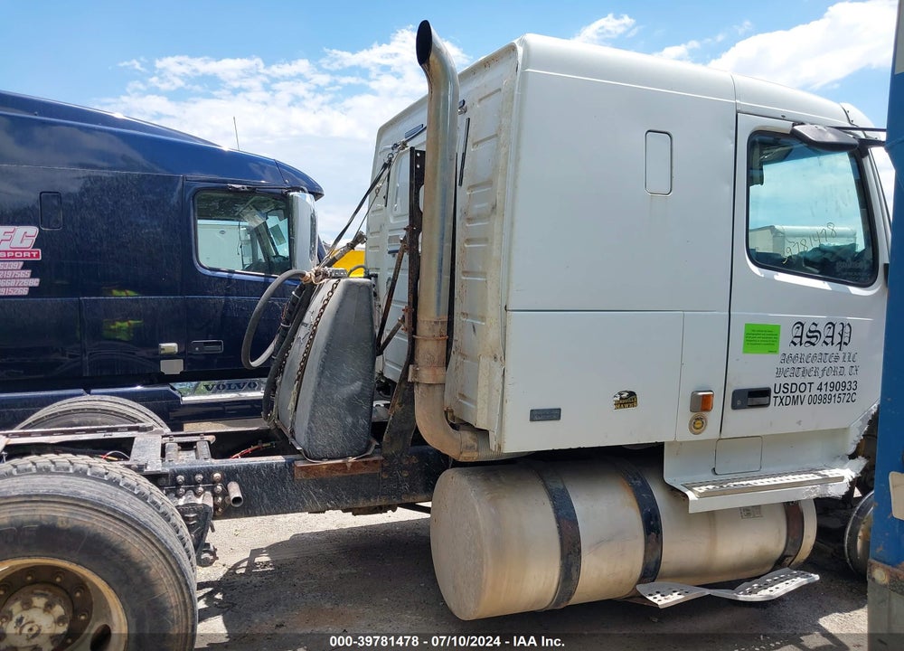 1998 VOLVO VN VIN: 4VG7DEJF0WN759253