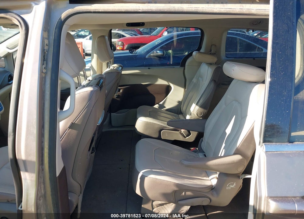 2018 CHRYSLER PACIFICA TOURING L PLUS VIN: 2C4RC1EG4JR293273