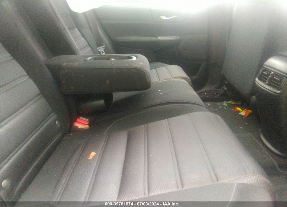 2019 HONDA CR-V LX VIN: 2HKRW6H32KH215280
