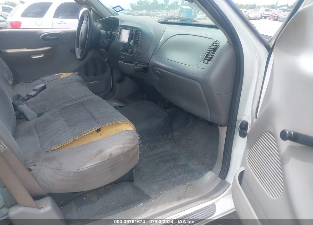 2001 FORD F-150 LARIAT/XL/XLT VIN: 1FTRX17W71NB08252