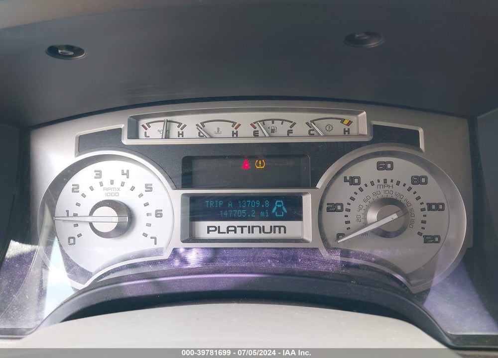 2010 FORD F-150 PLATINUM VIN: 1FTFW1CVXAFA92271