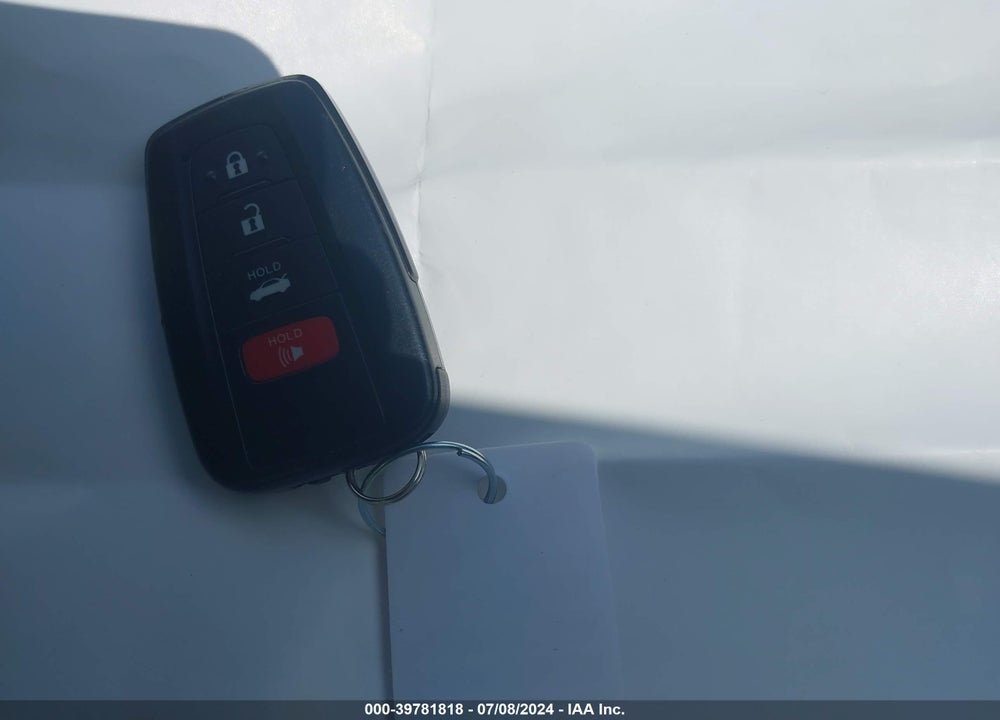 2024 TOYOTA CAMRY HYBRID LE VIN: 4T1C31AK8RU626097