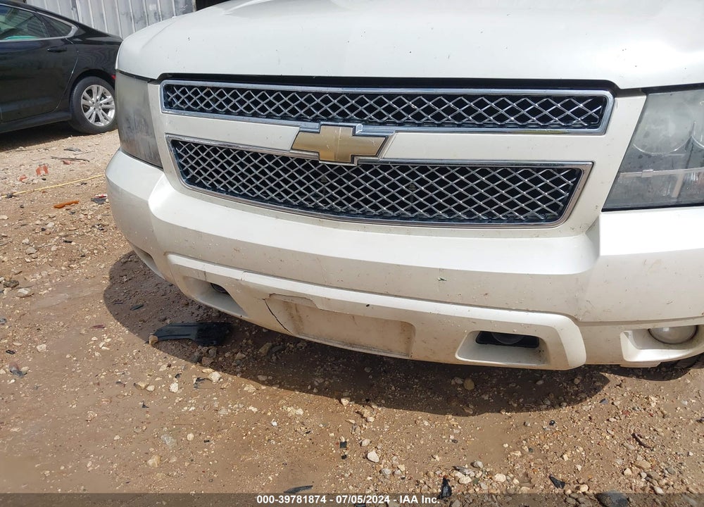 2010 CHEVROLET TAHOE LTZ VIN: 1GNUKCE03AR124192