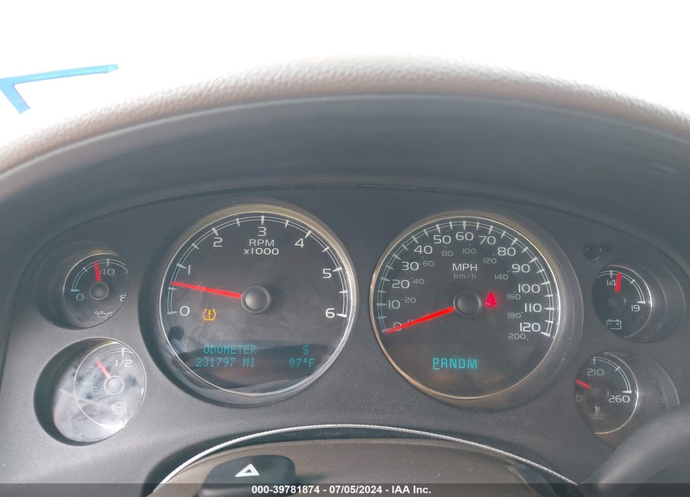 2010 CHEVROLET TAHOE LTZ VIN: 1GNUKCE03AR124192