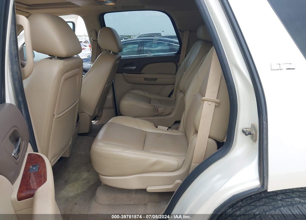 2010 CHEVROLET TAHOE LTZ VIN: 1GNUKCE03AR124192