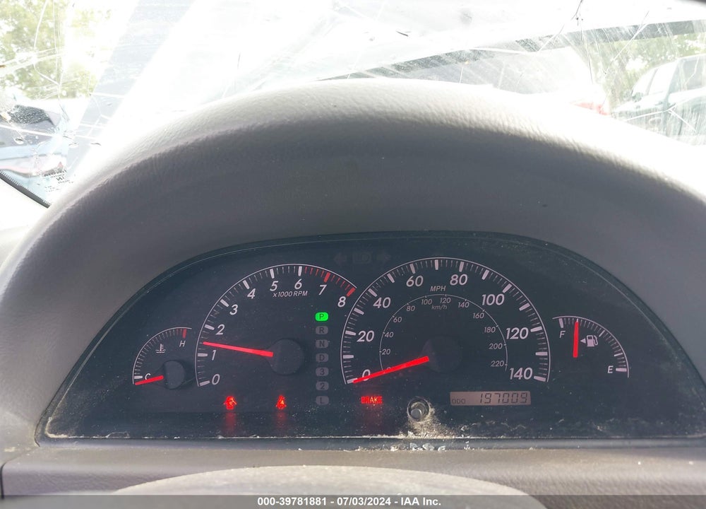 2005 TOYOTA CAMRY VIN: 4T1BE32K55U537615
