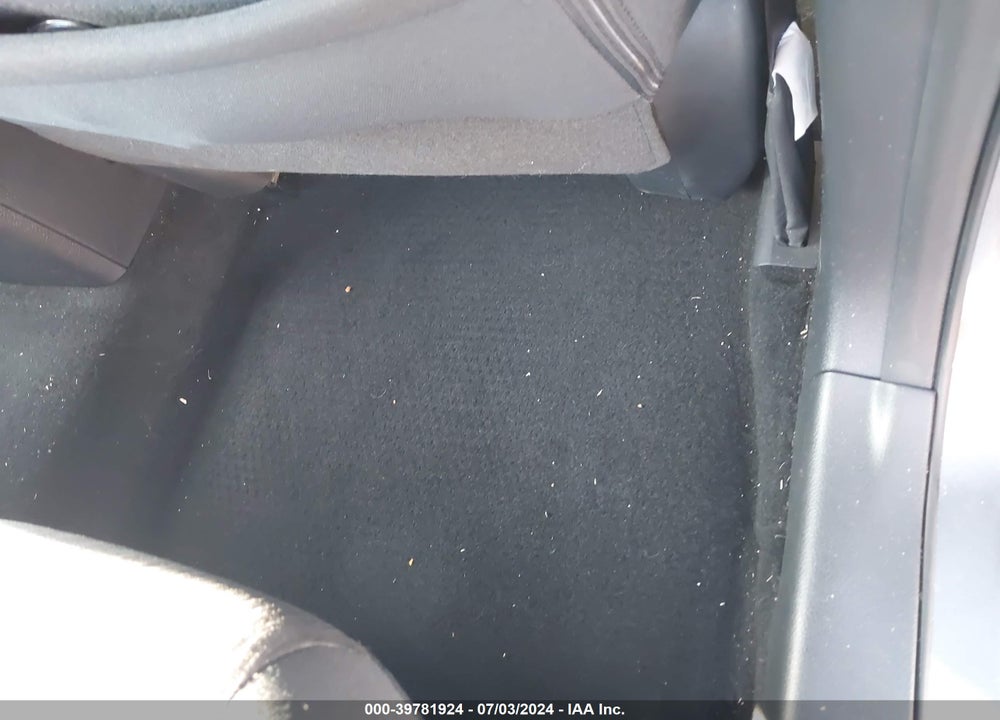 2015 NISSAN SENTRA SV VIN: 3N1AB7APXFY296407