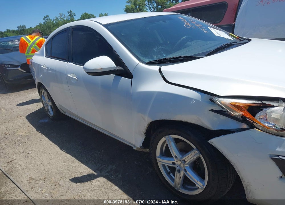 2011 MAZDA 3 I SPORT VIN: JM1BL1UF9B1495509
