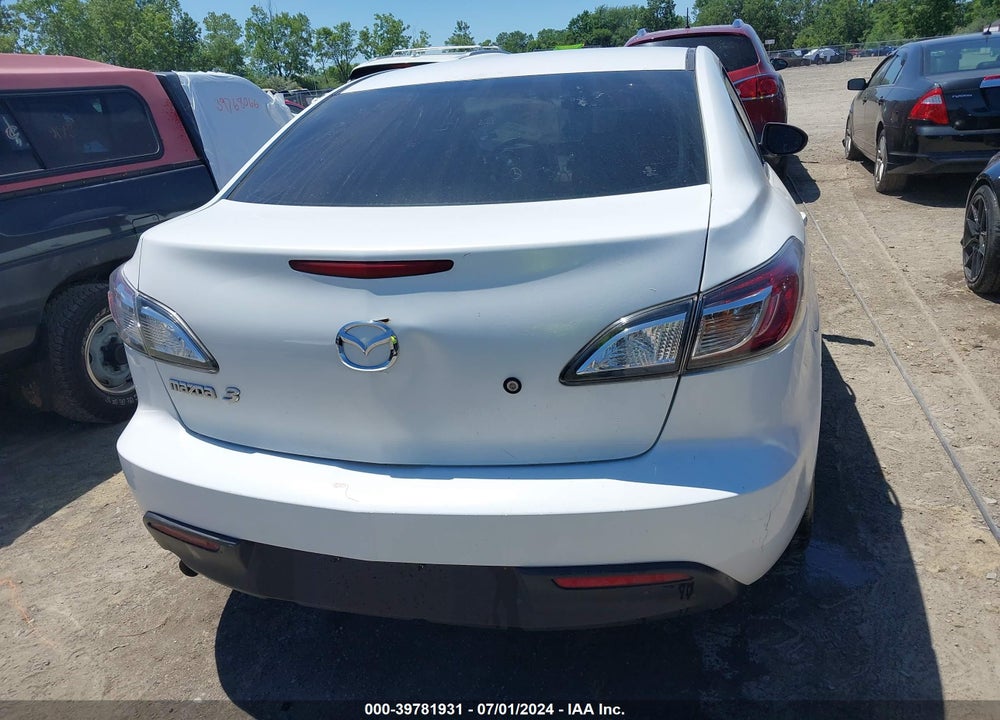 2011 MAZDA 3 I SPORT VIN: JM1BL1UF9B1495509