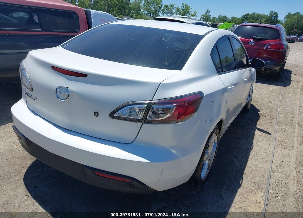 2011 MAZDA 3 I SPORT VIN: JM1BL1UF9B1495509
