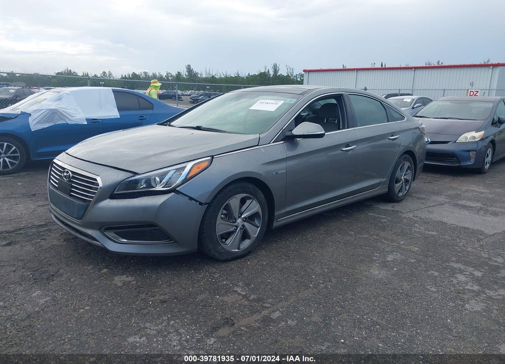2017 HYUNDAI SONATA HYBRID LIMITED VIN: KMHE34L33HA067865