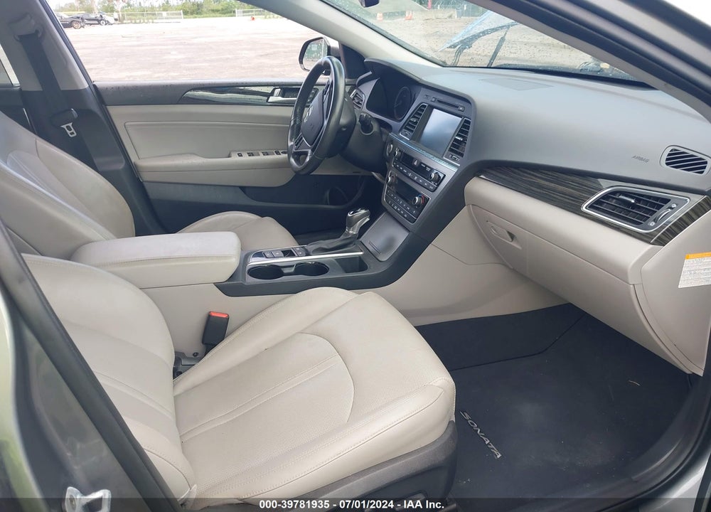 2017 HYUNDAI SONATA HYBRID LIMITED VIN: KMHE34L33HA067865