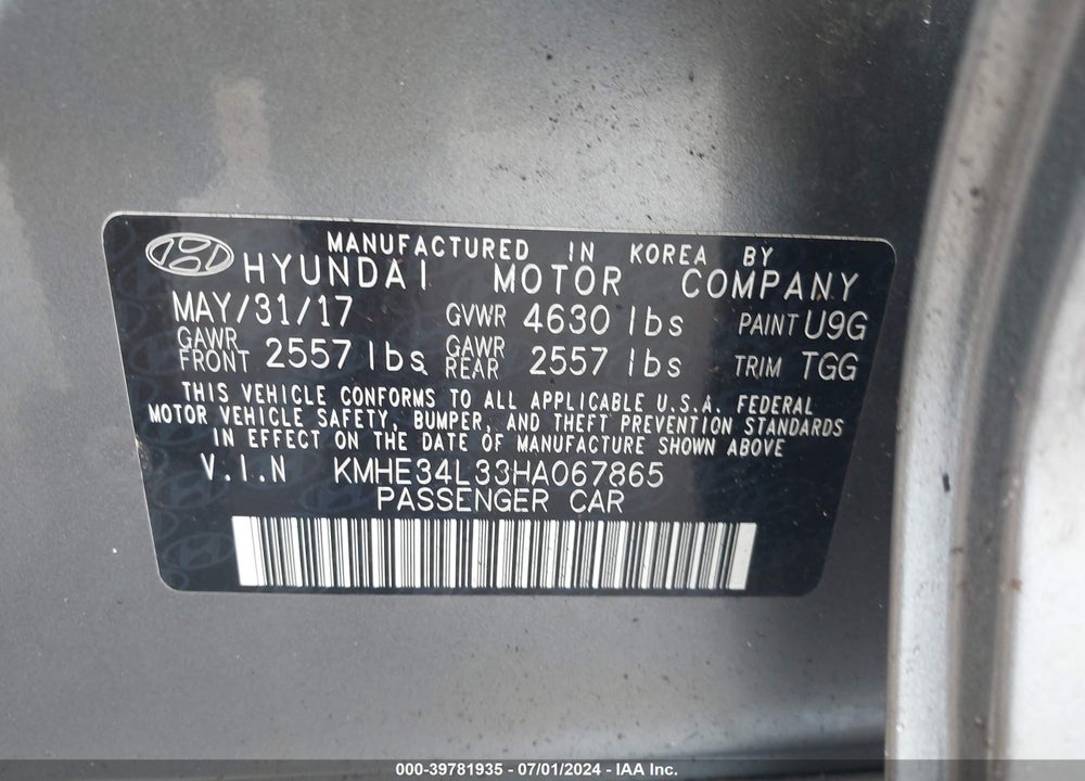 2017 HYUNDAI SONATA HYBRID LIMITED VIN: KMHE34L33HA067865