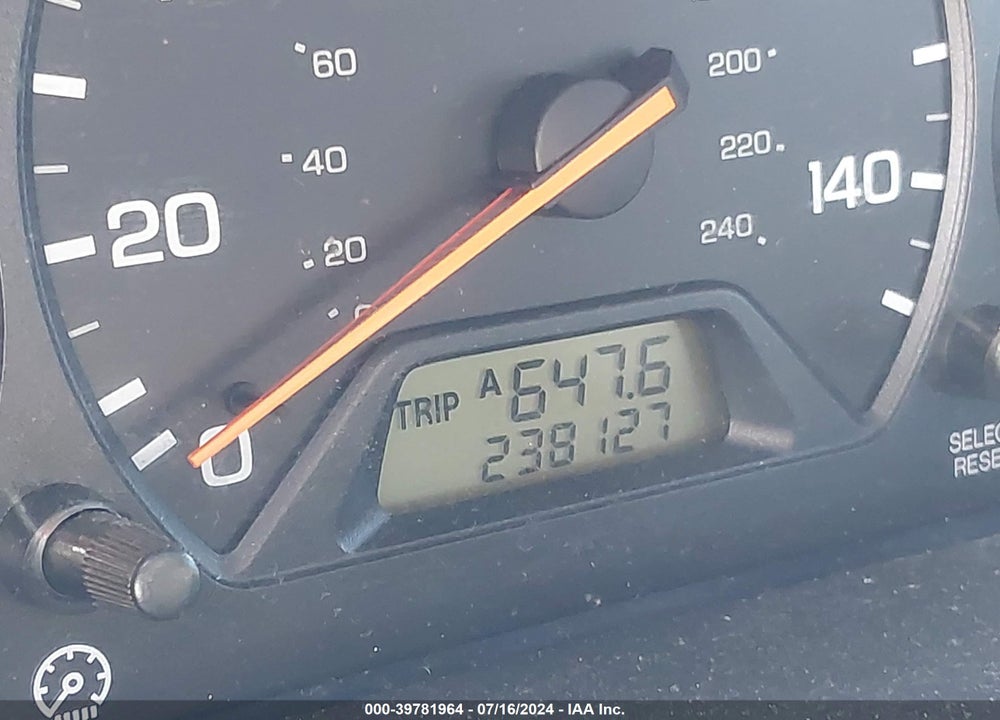 2002 HONDA ACCORD 2.3 EX/2.3 SE VIN: 1HGCG66892A126493
