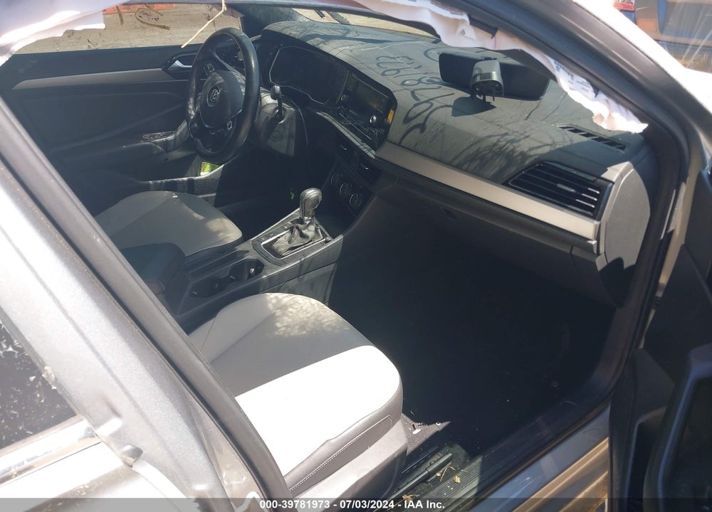 2019 VOLKSWAGEN JETTA 1.4T R-LINE/1.4T S/1.4T SE VIN: 3VWCB7BU3KM242195