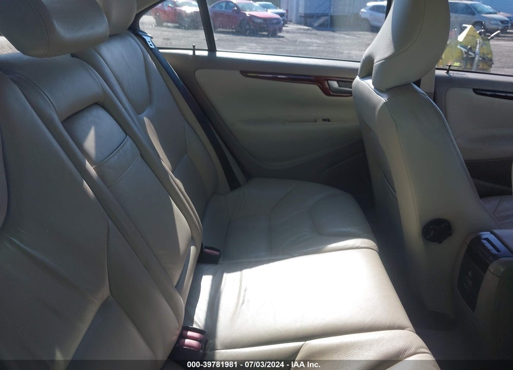 2007 VOLVO S60 2.5T VIN: YV1RS592672624171