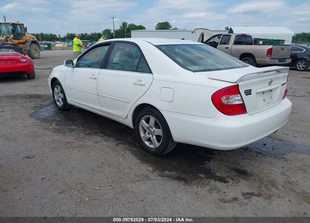 2002 TOYOTA CAMRY SE VIN: 4T1BE32K42U052605