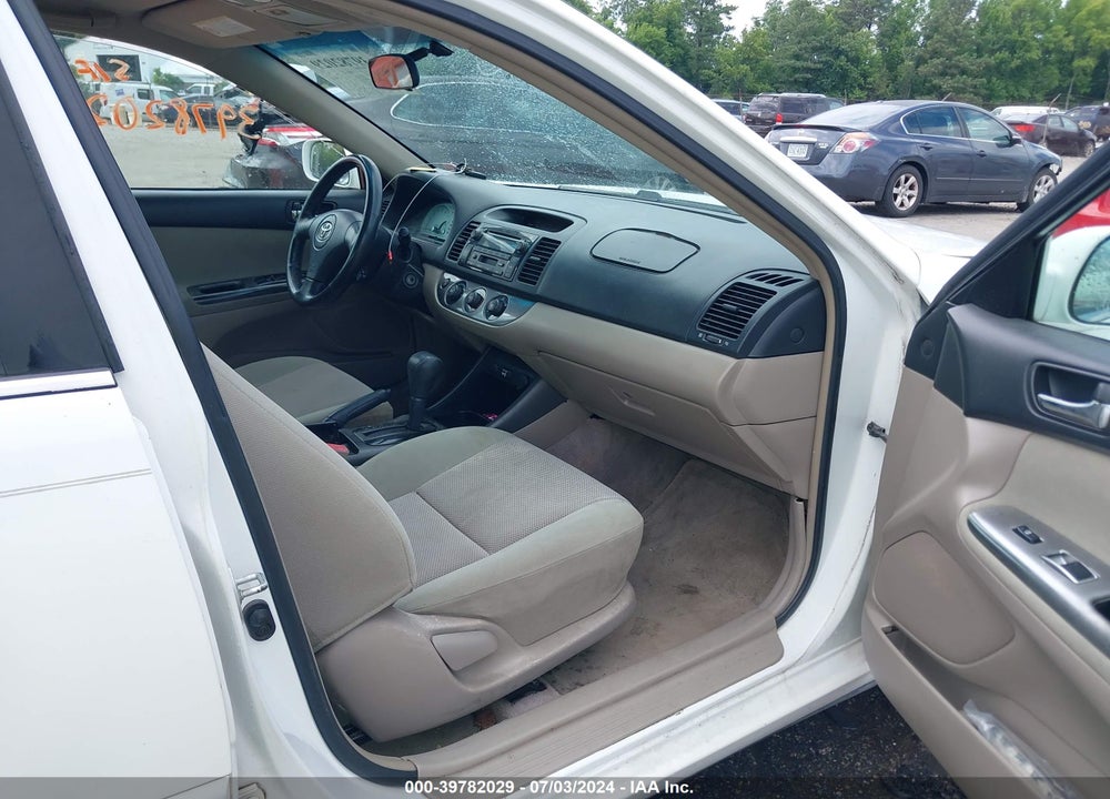 2002 TOYOTA CAMRY SE VIN: 4T1BE32K42U052605