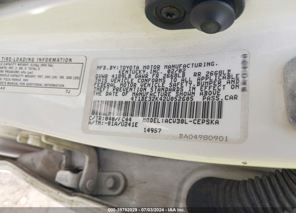 2002 TOYOTA CAMRY SE VIN: 4T1BE32K42U052605